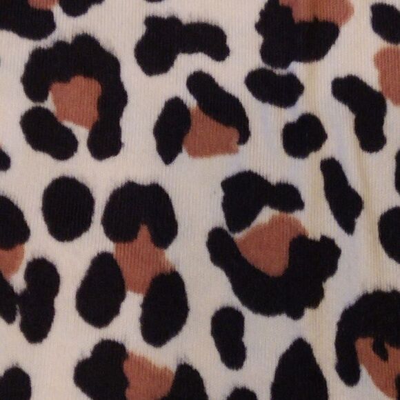 NWT Flora 2 Piece Animal Print Pajama Set - Picture 10 of 14